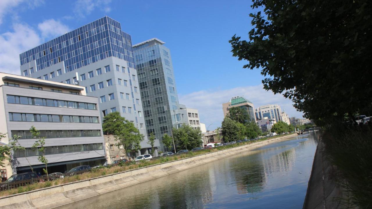 Holidays Host Splaiul Unirii Bucarest Exterior foto